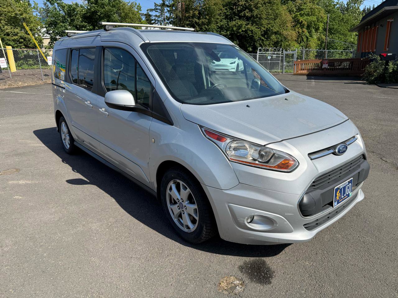 Used 2016 Ford Transit Connect Titanium FWD image 7