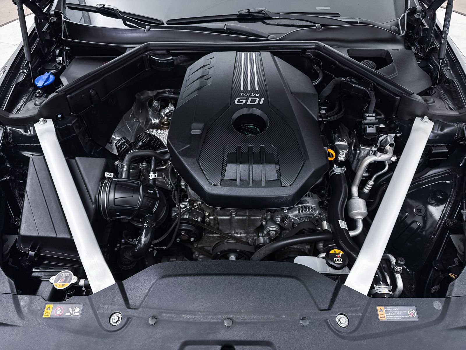 Used 2018 Kia Stinger Premium image 11