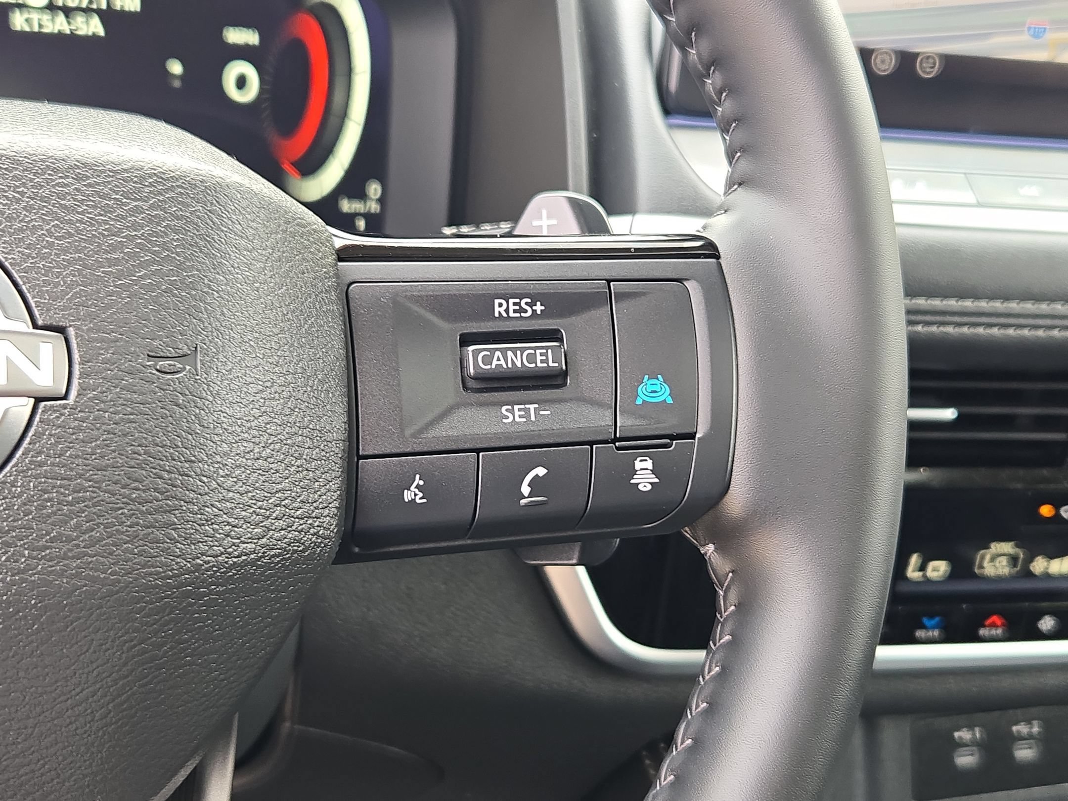 Certified 2026 Nissan Rogue Platinum w/ Platinum Premium Package AWD/4WD image 23
