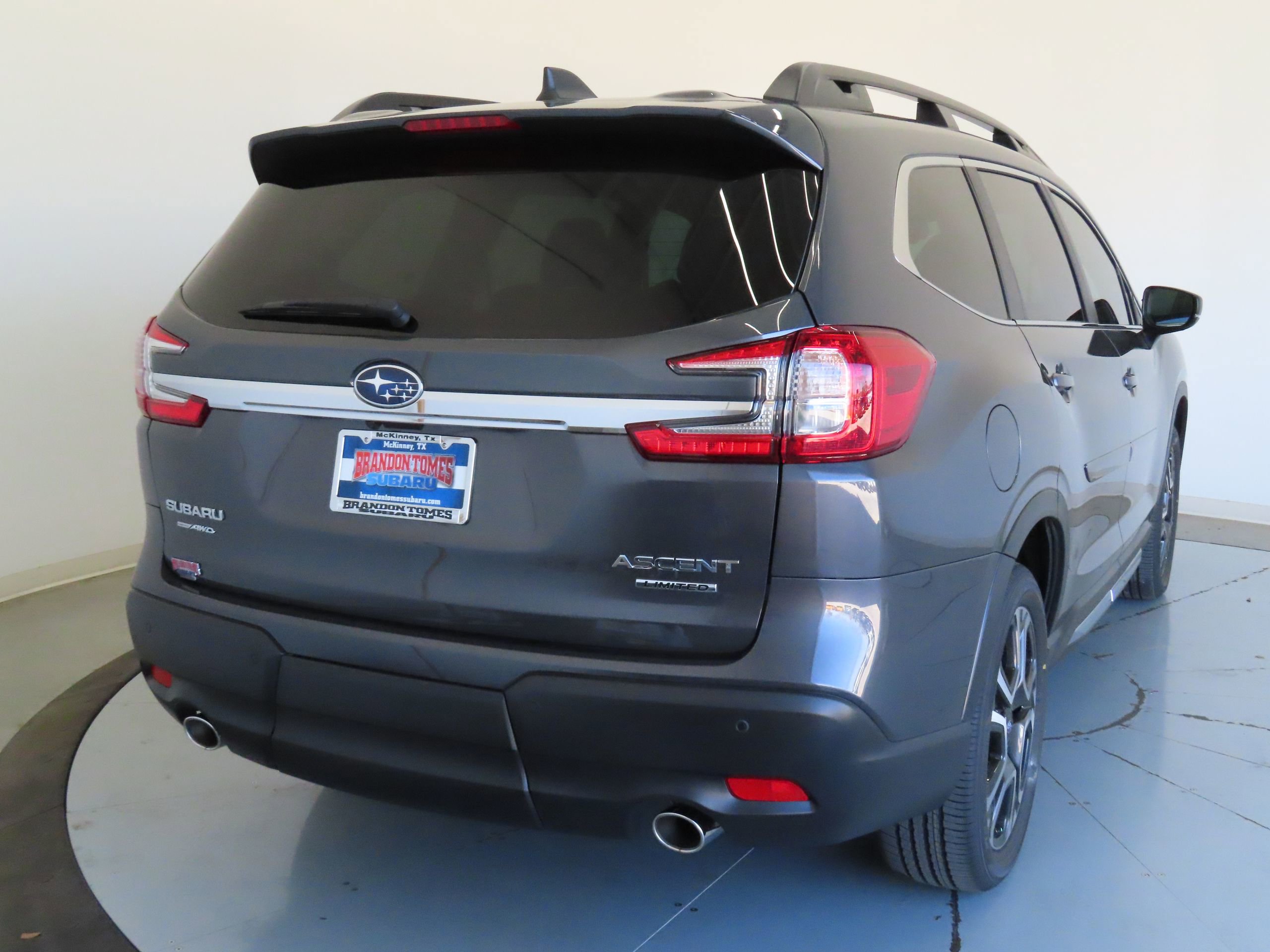 New 2026 Subaru Ascent Limited image 3