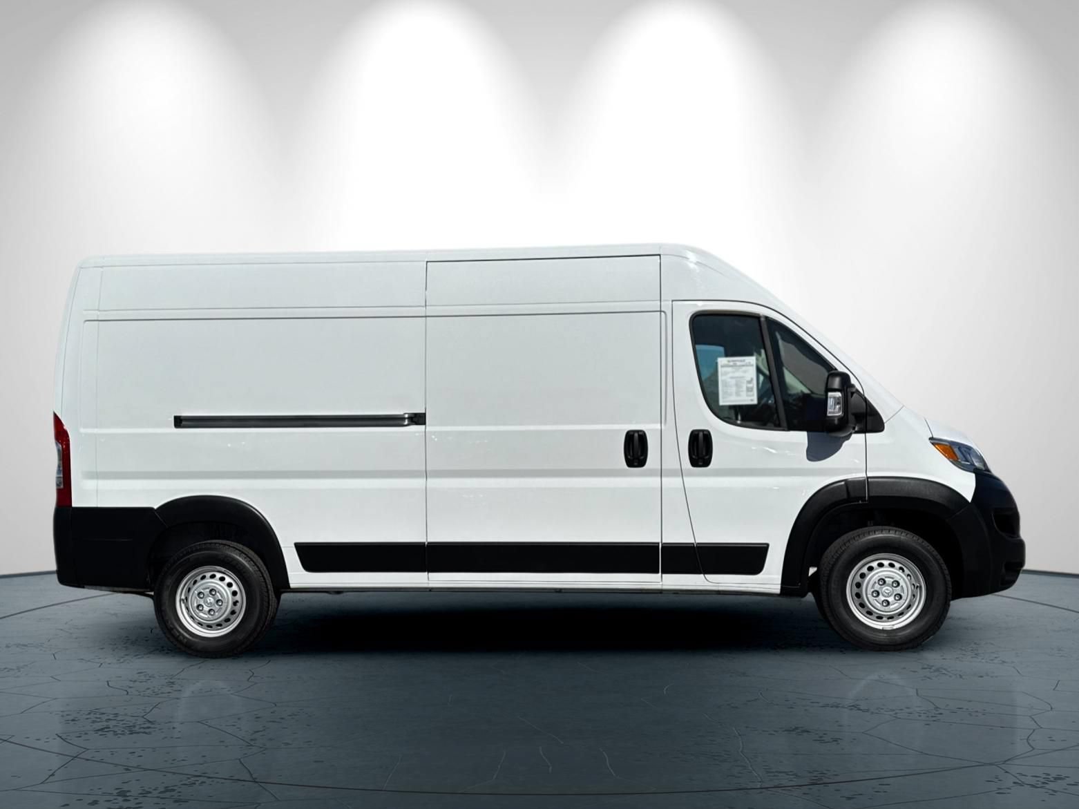 Used 2026 RAM ProMaster 2500 w/ Convenience Group FWD image 3