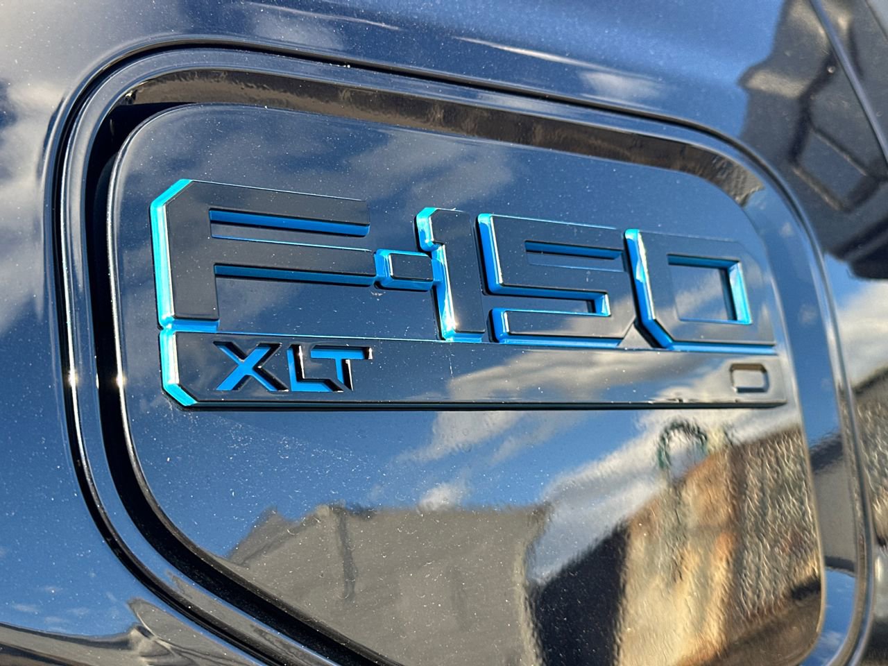 New 2025 Ford F150 Lightning XLT w/ Max Trailer Tow Package AWD/4WD image 11