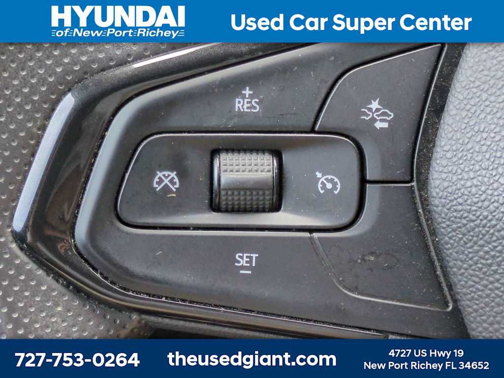 Used 2024 Chevrolet Trax LS w/ LS Convenience Package FWD image 25