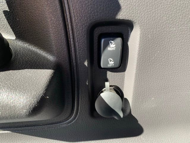 Used 2012 Lincoln MKX FWD image 42