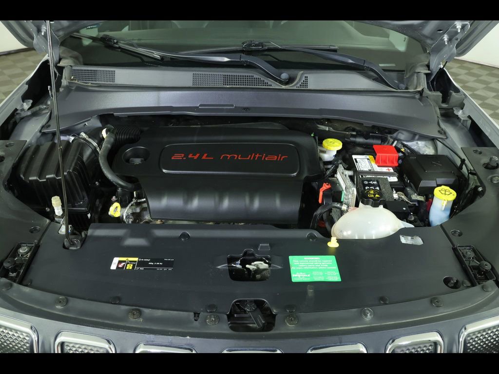 Used 2022 Jeep Compass Latitude w/ Convenience Group AWD/4WD image 19