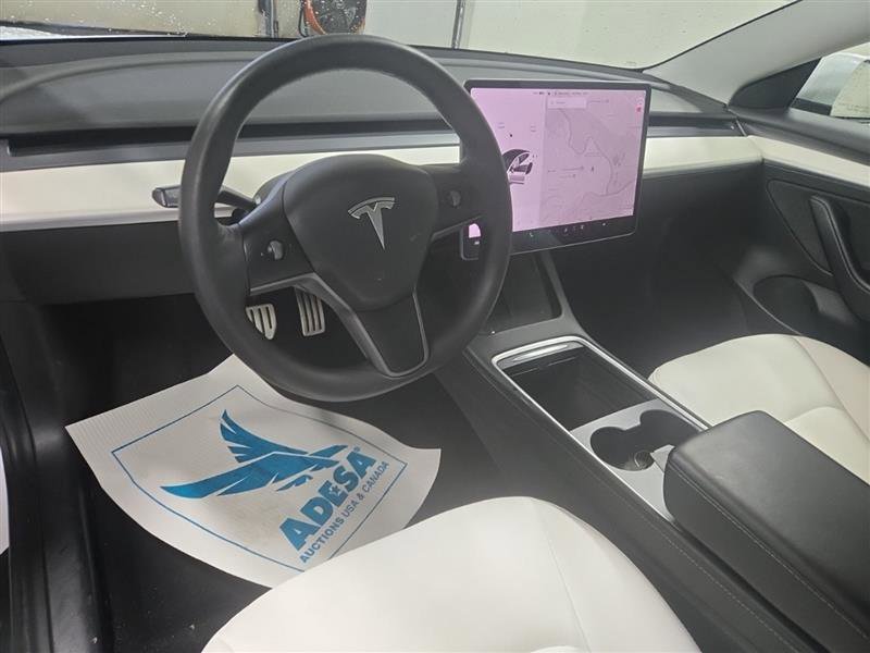 Used 2021 Tesla Model 3 Performance image 8
