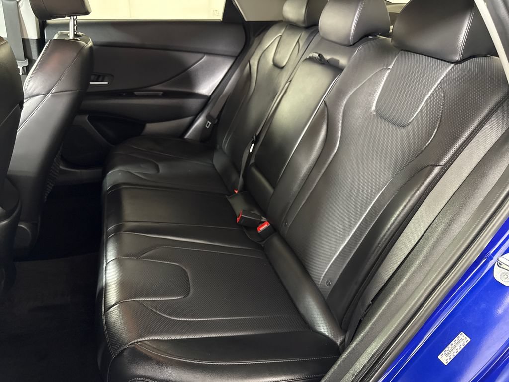 Certified 2023 Hyundai Elantra Limited FWD image 15