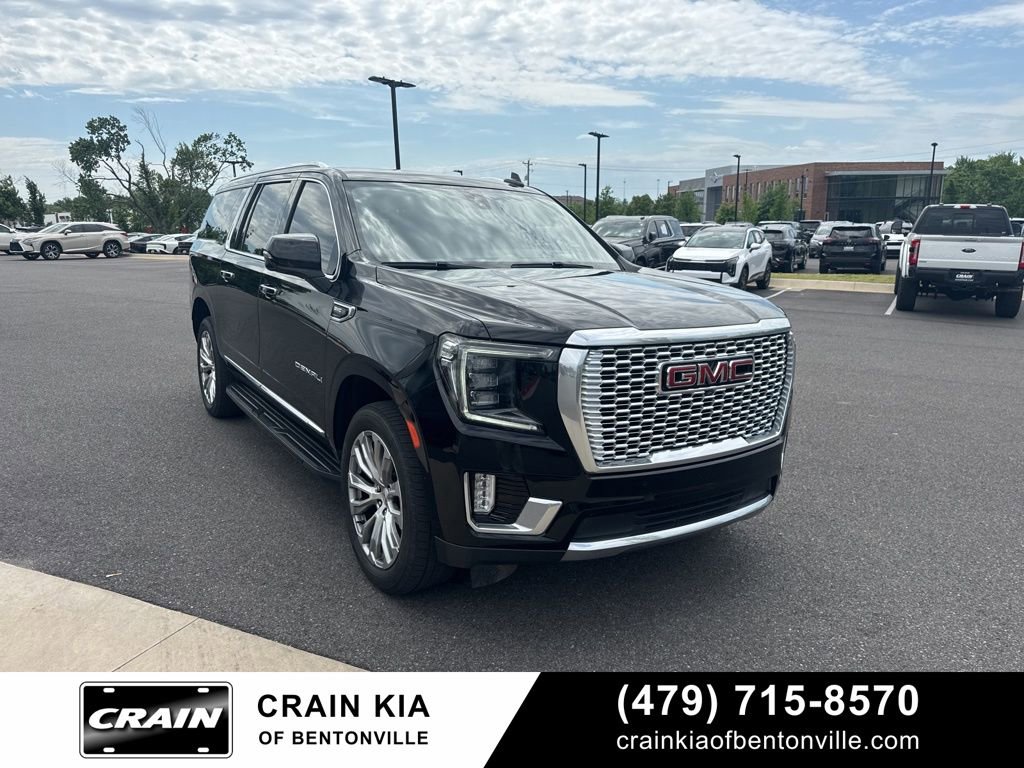 Used 2022 GMC Yukon XL Denali w/ Max Trailering Package AWD/4WD image 2