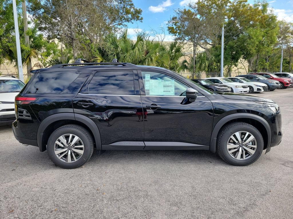 New 2026 Nissan Pathfinder SL AWD/4WD image 9