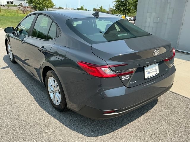 Used 2025 Toyota Camry LE FWD image 2