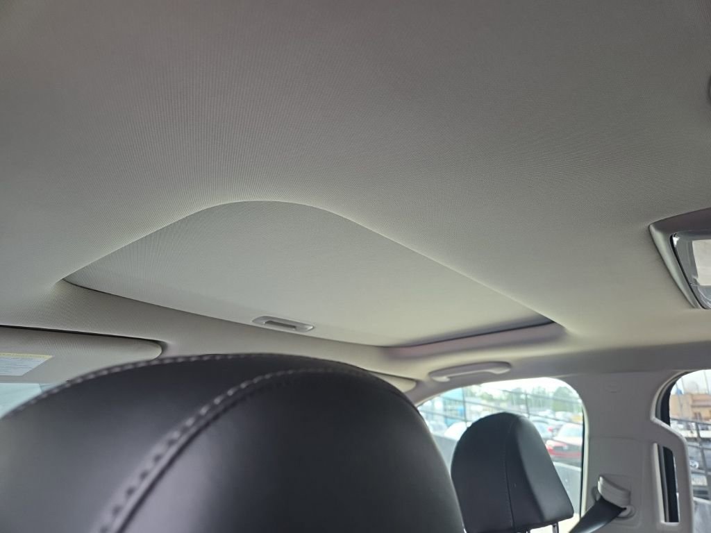 Used 2025 Kia Telluride S image 13