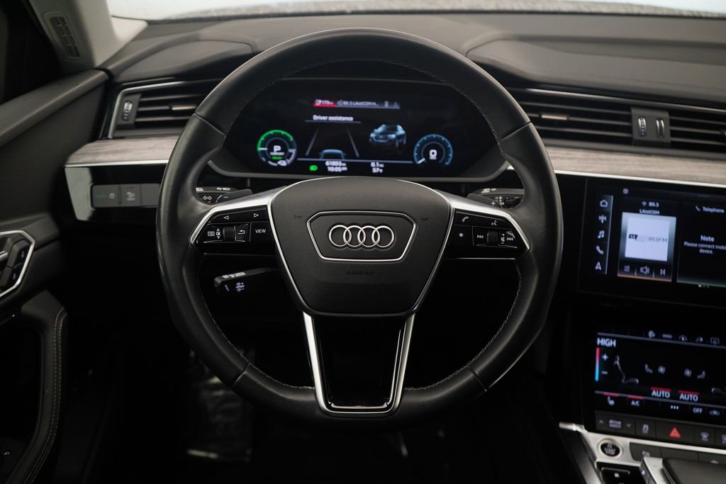 Used 2022 Audi e-tron Premium image 9