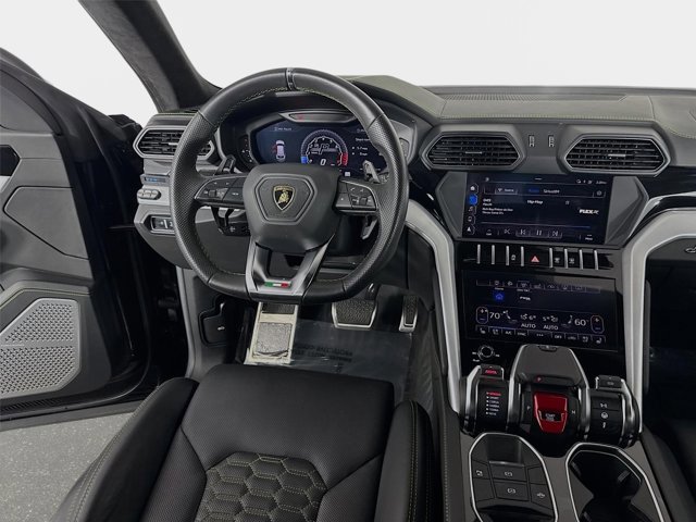 Used 2019 Lamborghini Urus AWD/4WD image 25