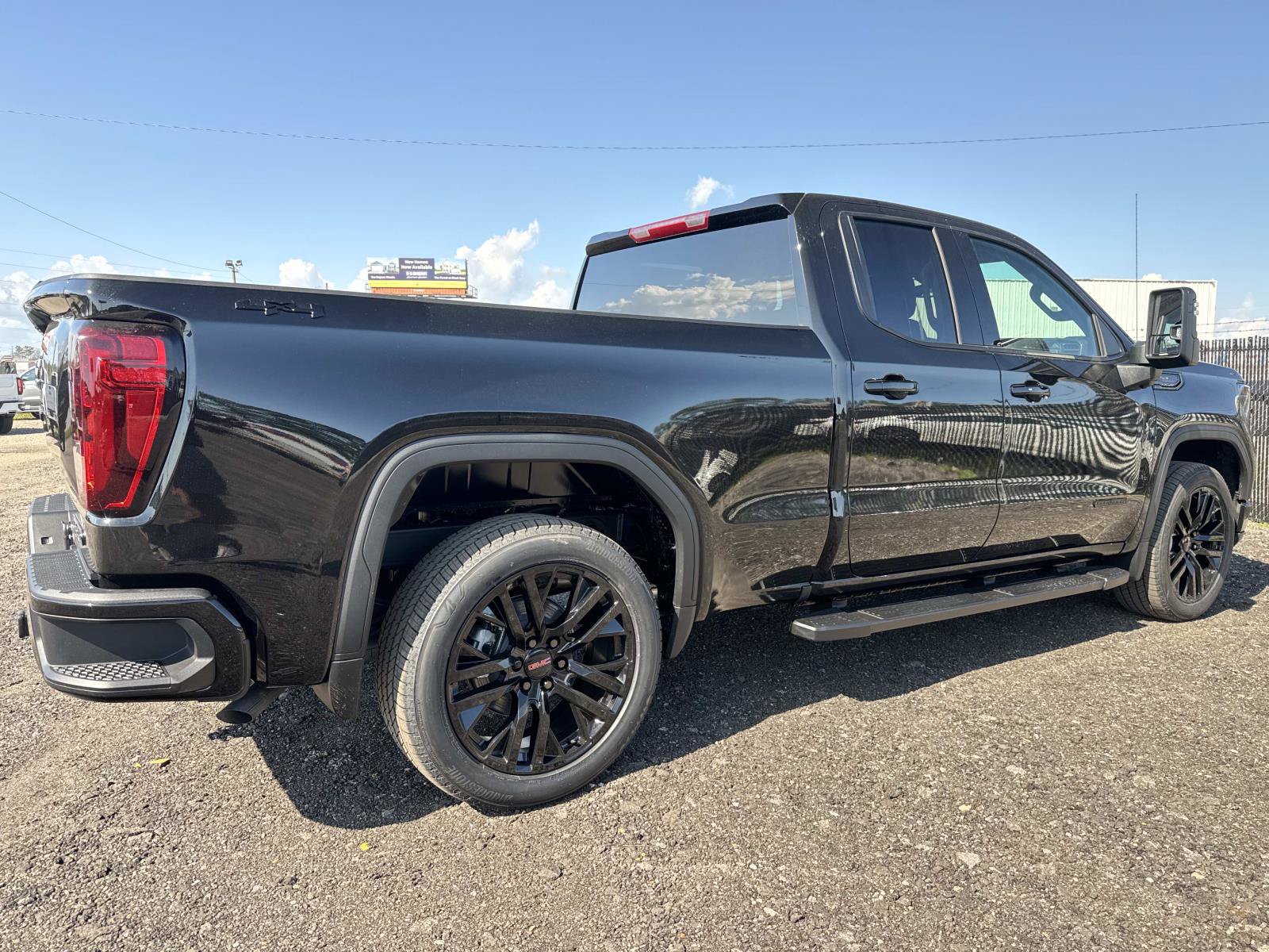 New 2026 GMC Sierra 1500 Elevation w/ LPO, Elevation Black Package AWD/4WD image 3