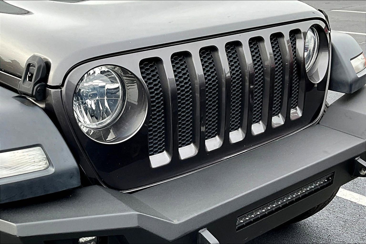 Used 2018 Jeep Wrangler Unlimited Sport image 31