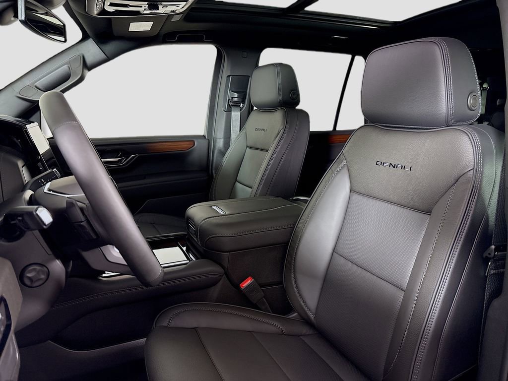 New 2026 GMC Yukon Denali w/ Sun & Power Step Package image 21