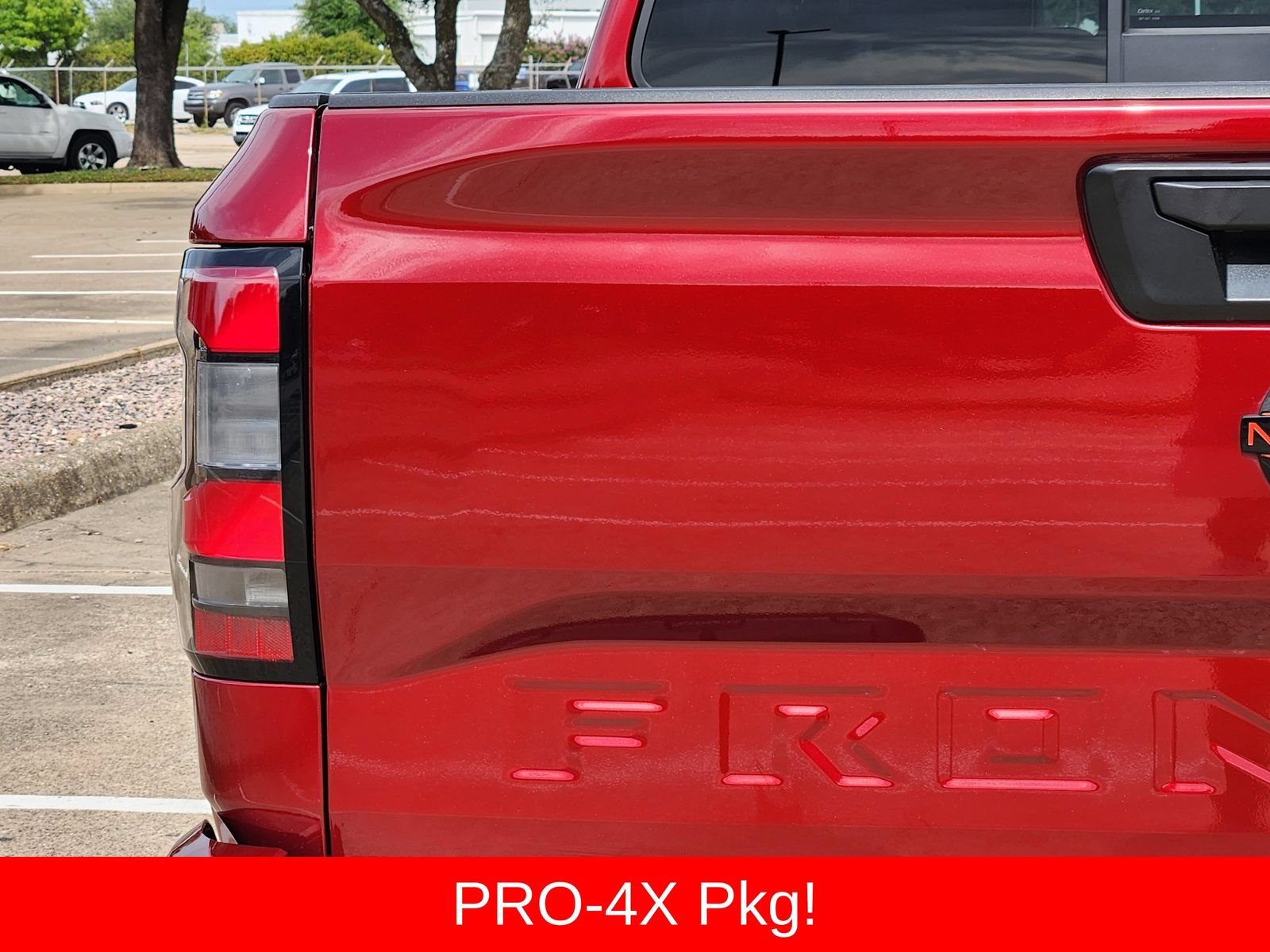 Used 2022 Nissan Frontier PRO-4X w/ Pro-4X Premium Package AWD/4WD image 15