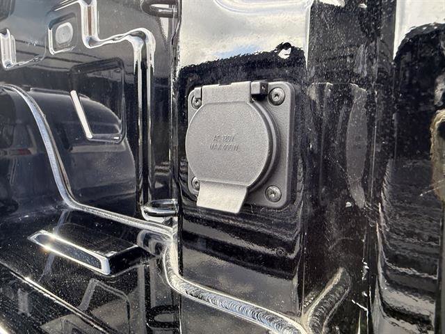 Used 2024 Chevrolet Silverado 1500 LTZ image 34