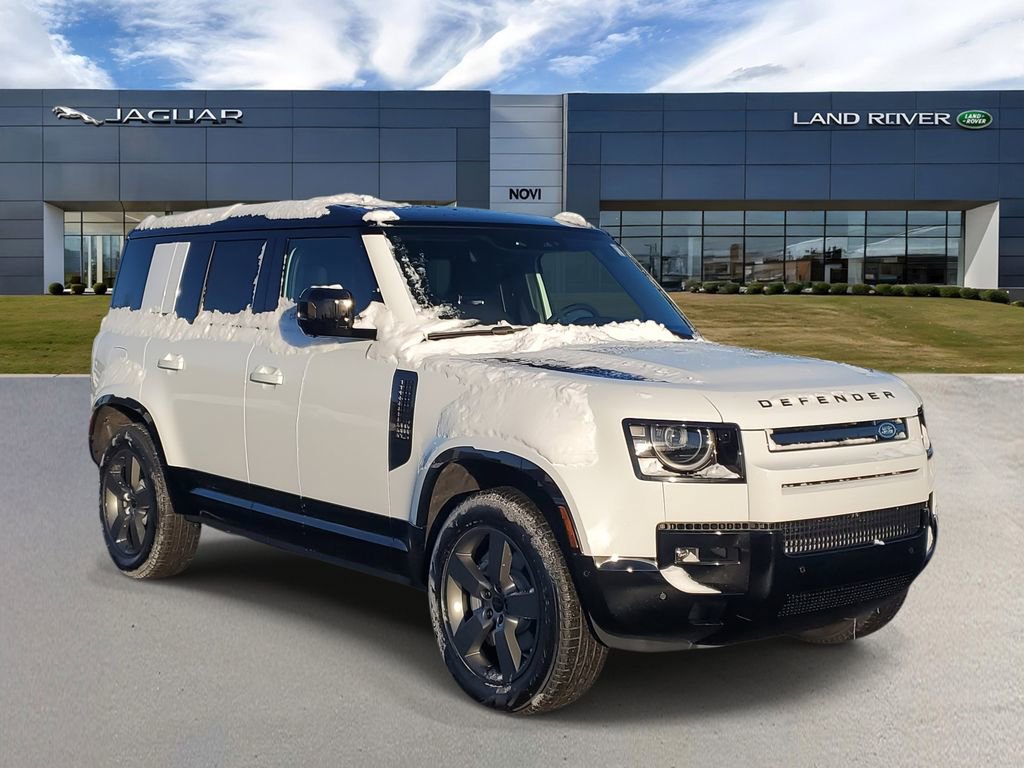 Used 2026 Land Rover Defender 110 X-Dynamic SE AWD/4WD image 4