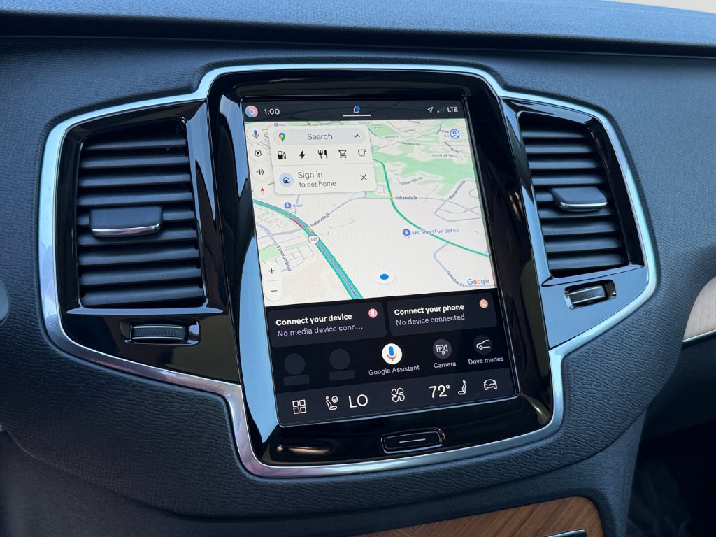 Certified 2025 Volvo XC90 T8 Plus AWD/4WD image 21