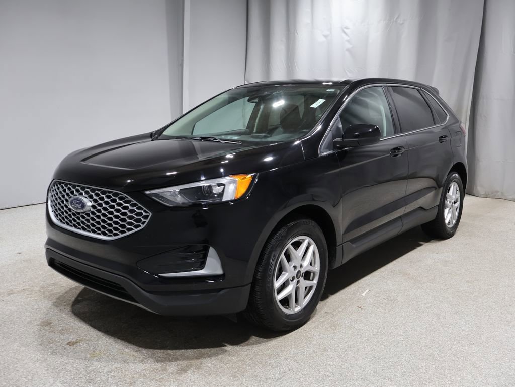 Used 2024 Ford Edge SEL image 5