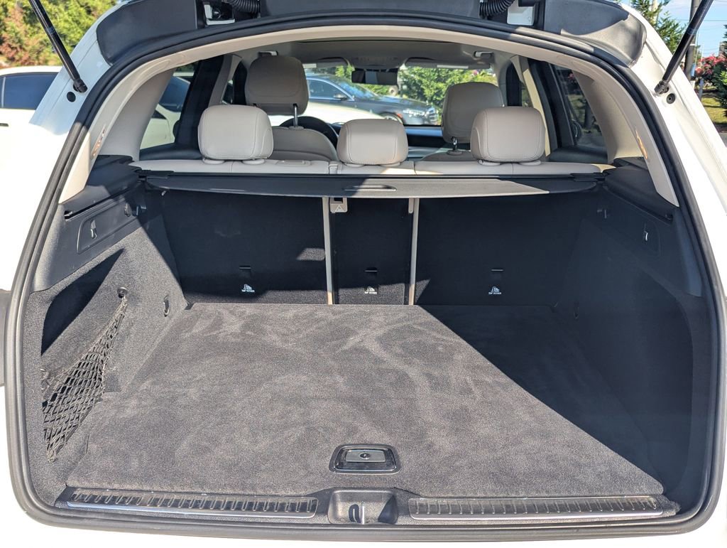 Used 2022 Mercedes-Benz GLC 300 w/ Premium Package Lite image 26