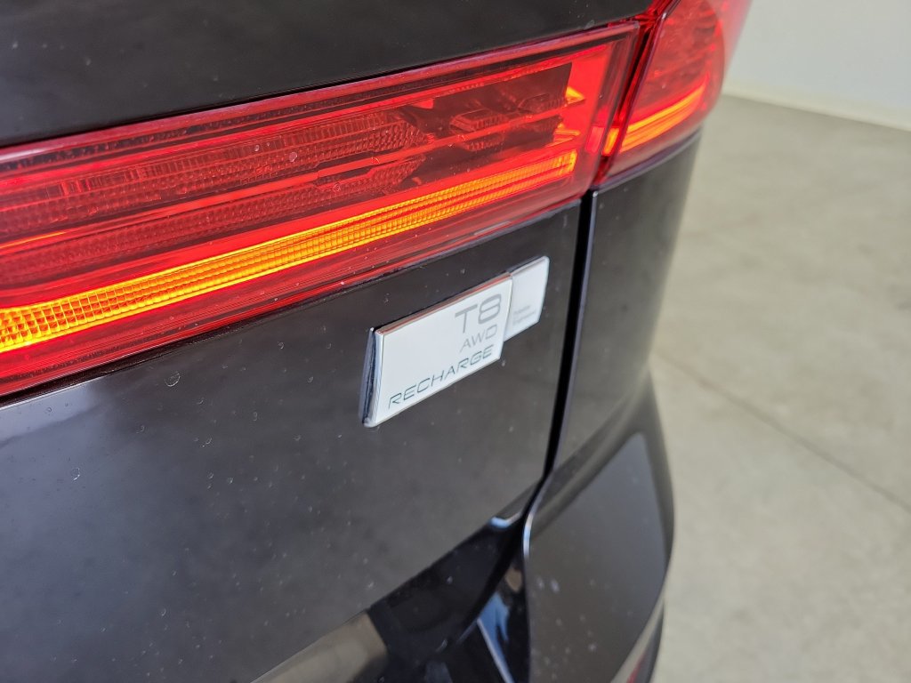 Used 2022 Volvo XC60 T8 Inscription w/ Advanced Package AWD/4WD image 15