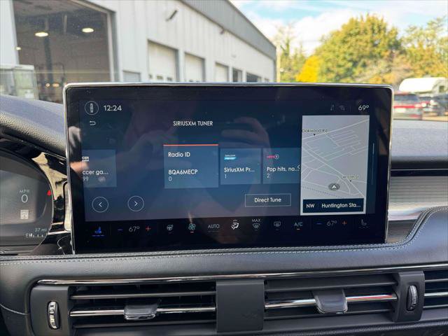 Used 2023 Lincoln Corsair AWD w/ Equipment Group 101A image 28
