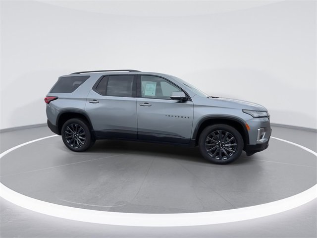 Used 2023 Chevrolet Traverse RS image 9