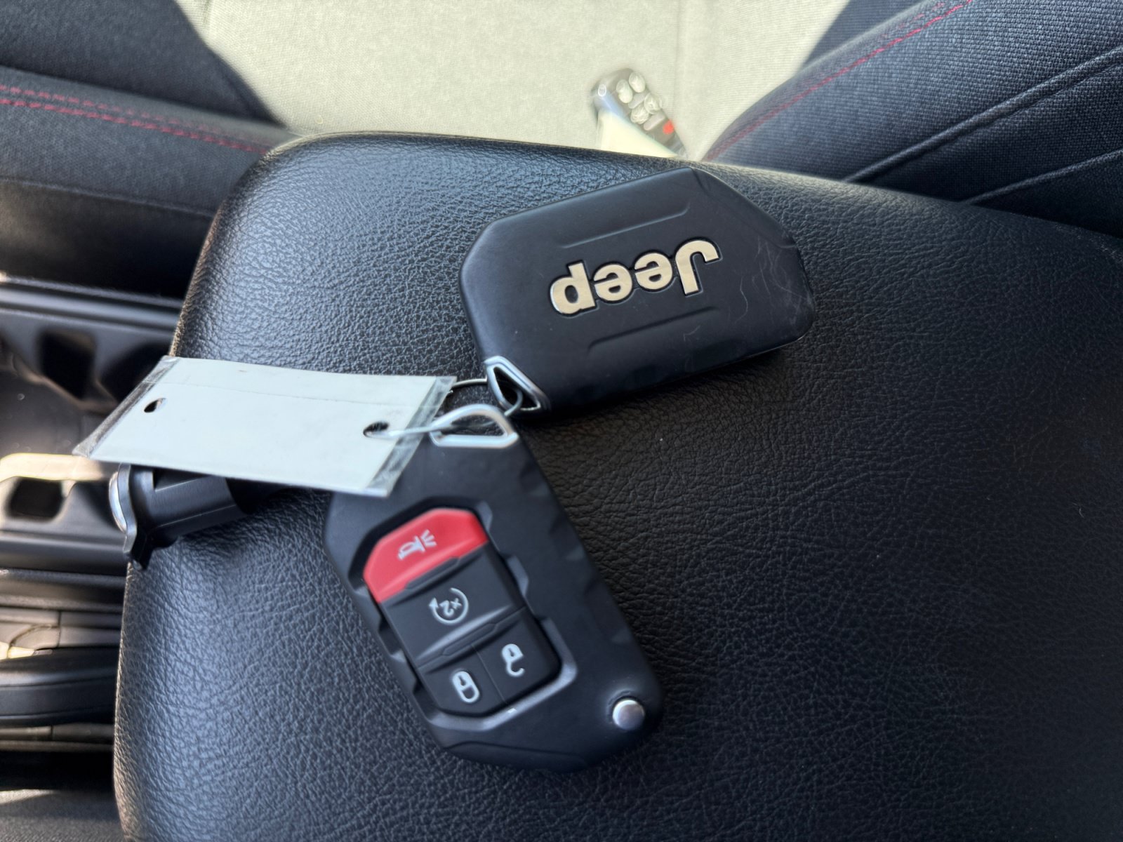 Used 2026 Jeep Wrangler Unlimited Rubicon AWD/4WD image 24