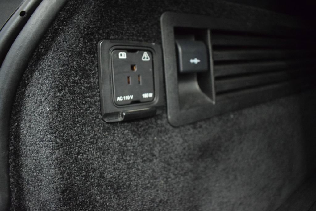 Used 2019 Land Rover Range Rover Long Wheelbase Supercharged image 17