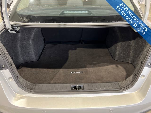 Used 2021 Nissan Versa SV FWD image 18