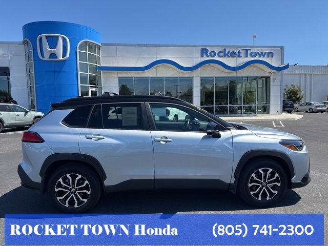 Used 2025 Toyota Corolla Cross AWD Hybrid image 8