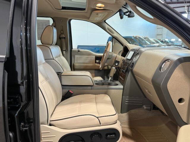Used 2006 Lincoln Mark LT 4x4 image 16