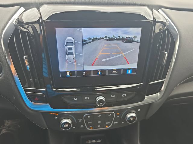 Used 2023 Chevrolet Traverse Premier image 24