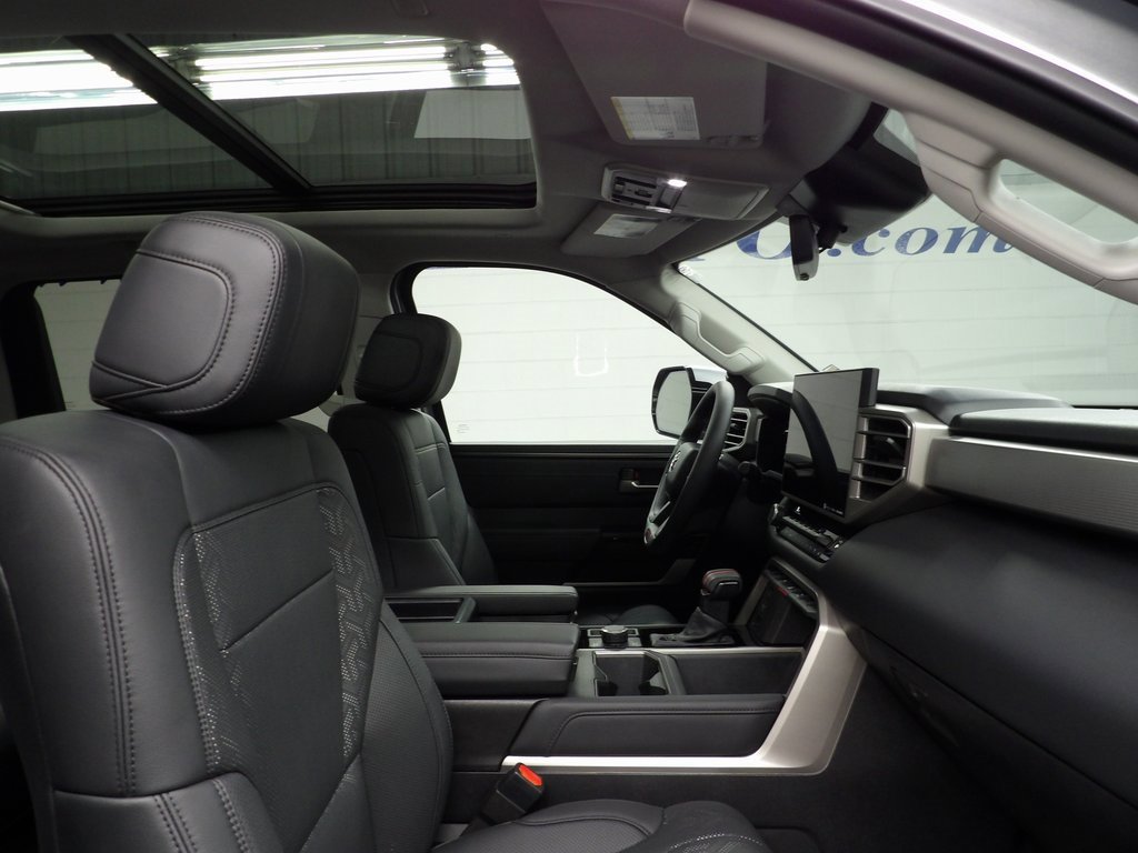 Used 2024 Toyota Tundra Limited image 34