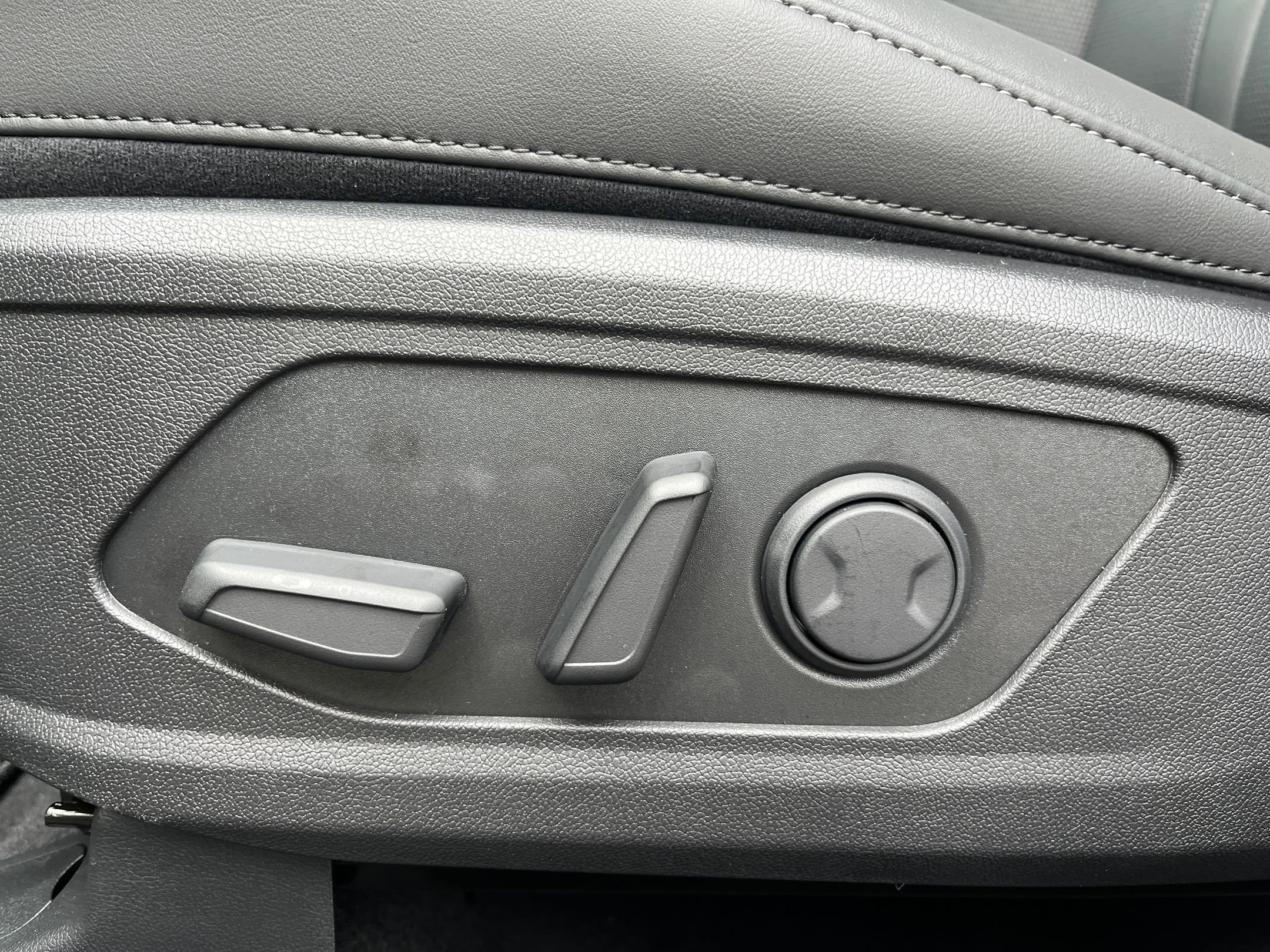 New 2026 Kia Sorento EX image 31