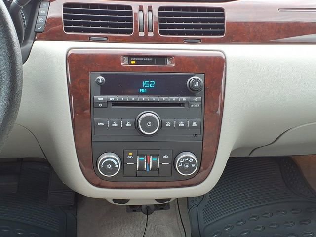 Used 2008 Chevrolet Impala LT FWD image 13