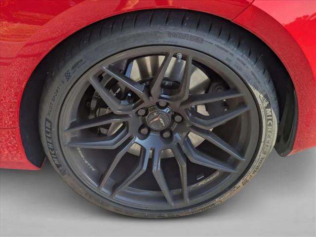 Used 2025 Chevrolet Corvette Z06 RWD image 9