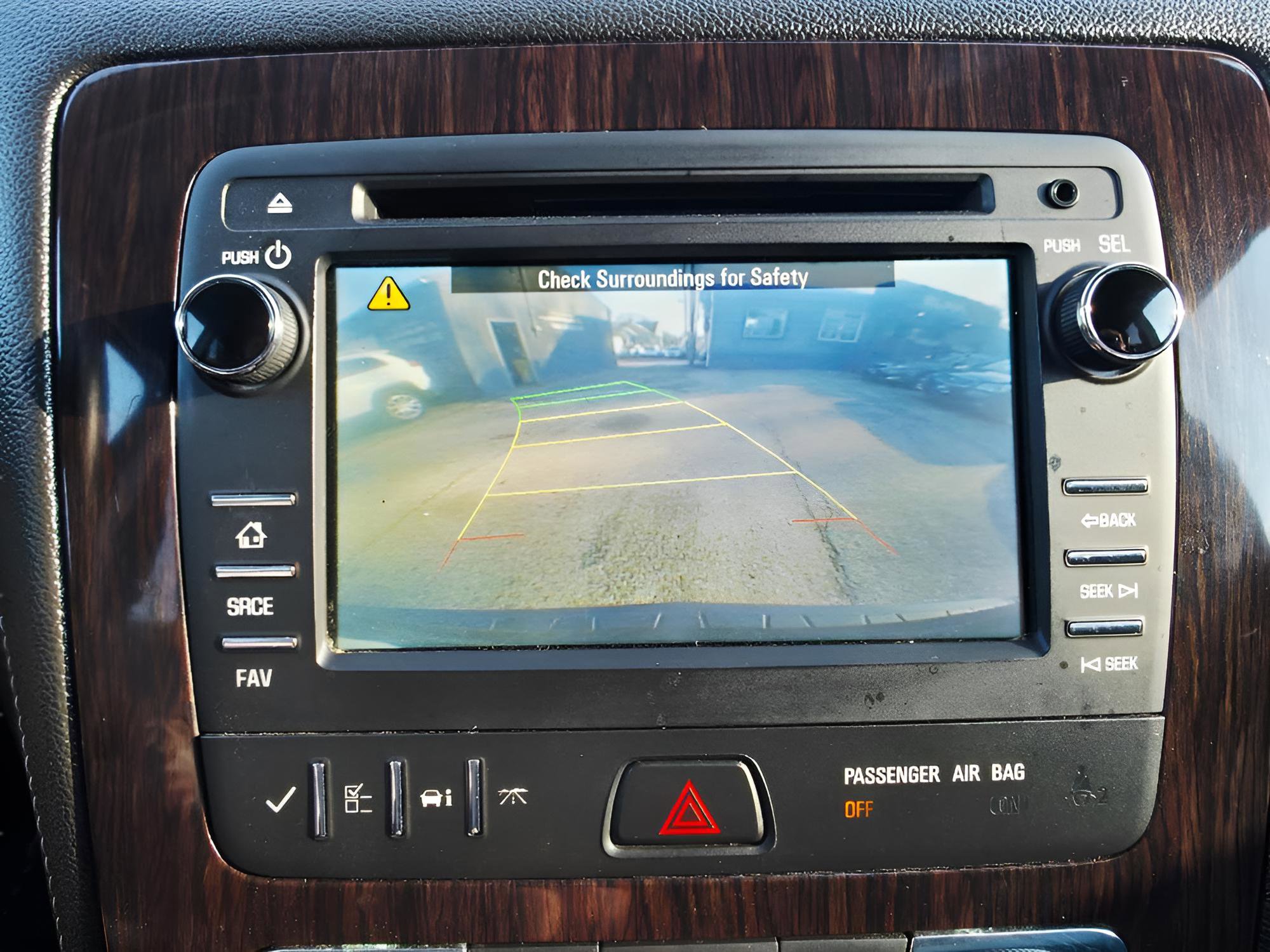 Used 2015 Chevrolet Traverse LT image 33