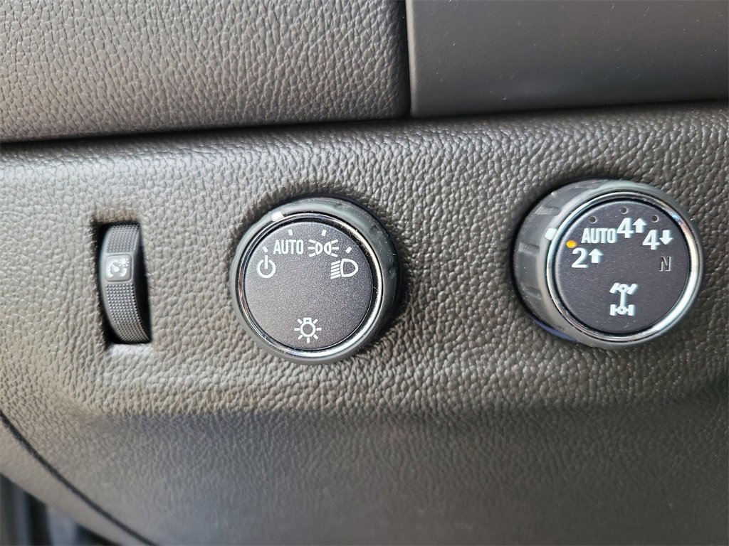 Used 2022 Chevrolet Colorado LT image 21