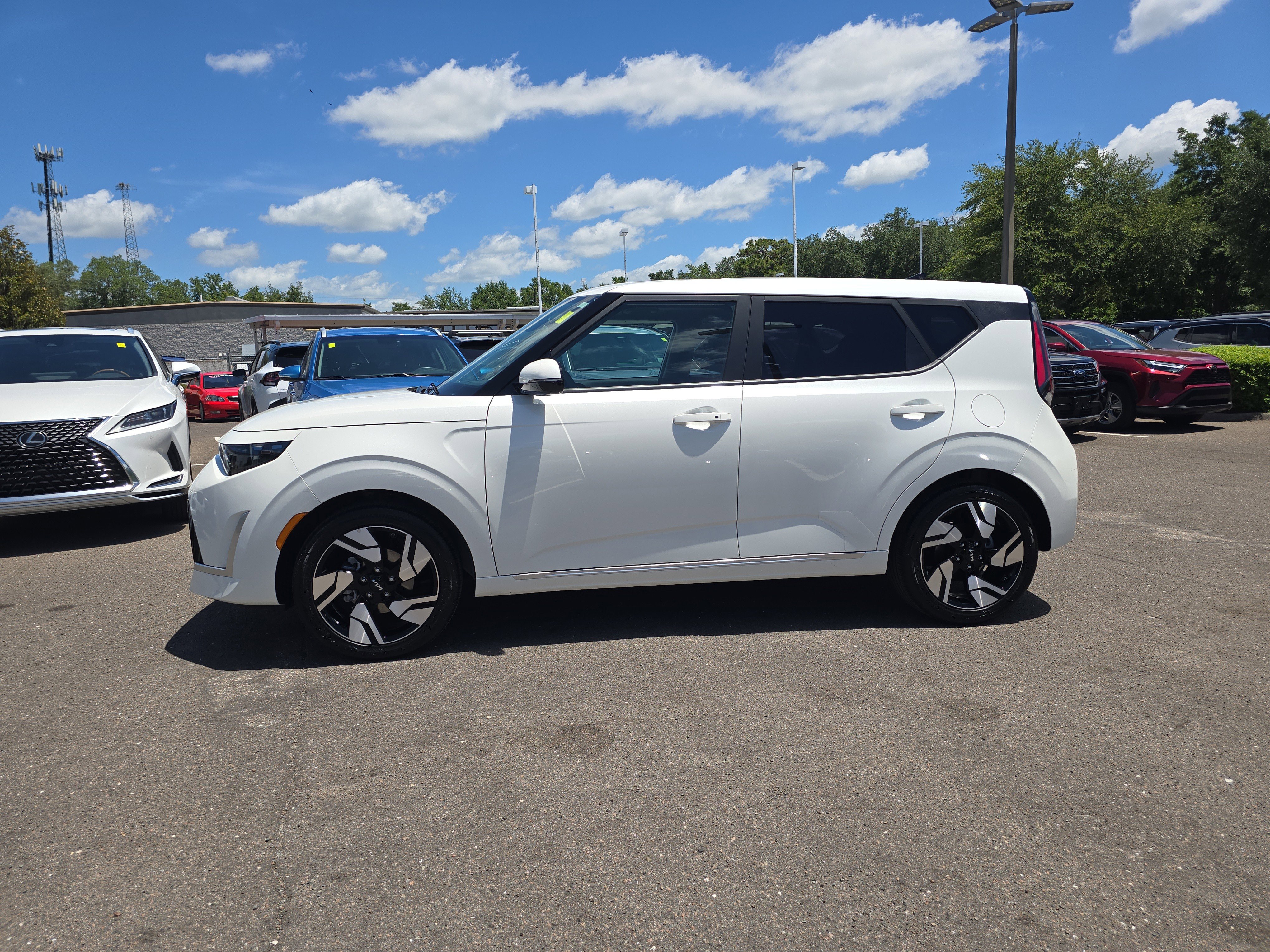 Certified 2025 Kia Soul GT-Line FWD image 5