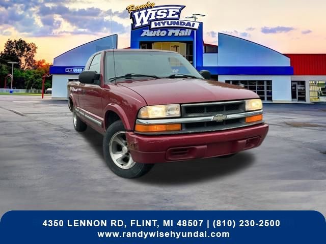 Used 2001 Chevrolet S10 Pickup LS w/ Preferred Equipment Group RWD image 1