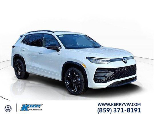 New 2026 Volkswagen Tiguan SE R-Line image 1