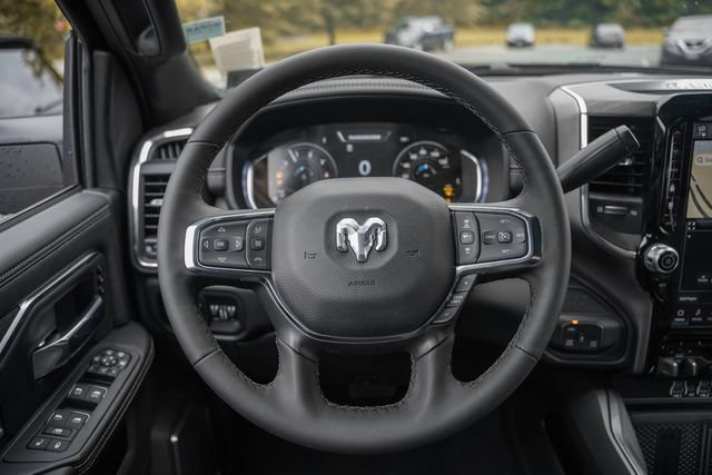 New 2026 RAM 3500 Laramie AWD/4WD image 40