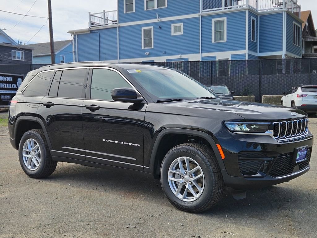 New 2025 Jeep Grand Cherokee Laredo X w/ Luxury Tech Group I image 7