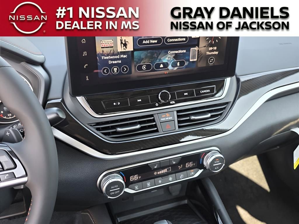 New 2025 Nissan Altima 2.5 SR w/ SR Premium Package image 8