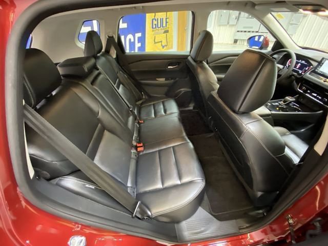 Used 2025 Nissan Rogue SL FWD image 28