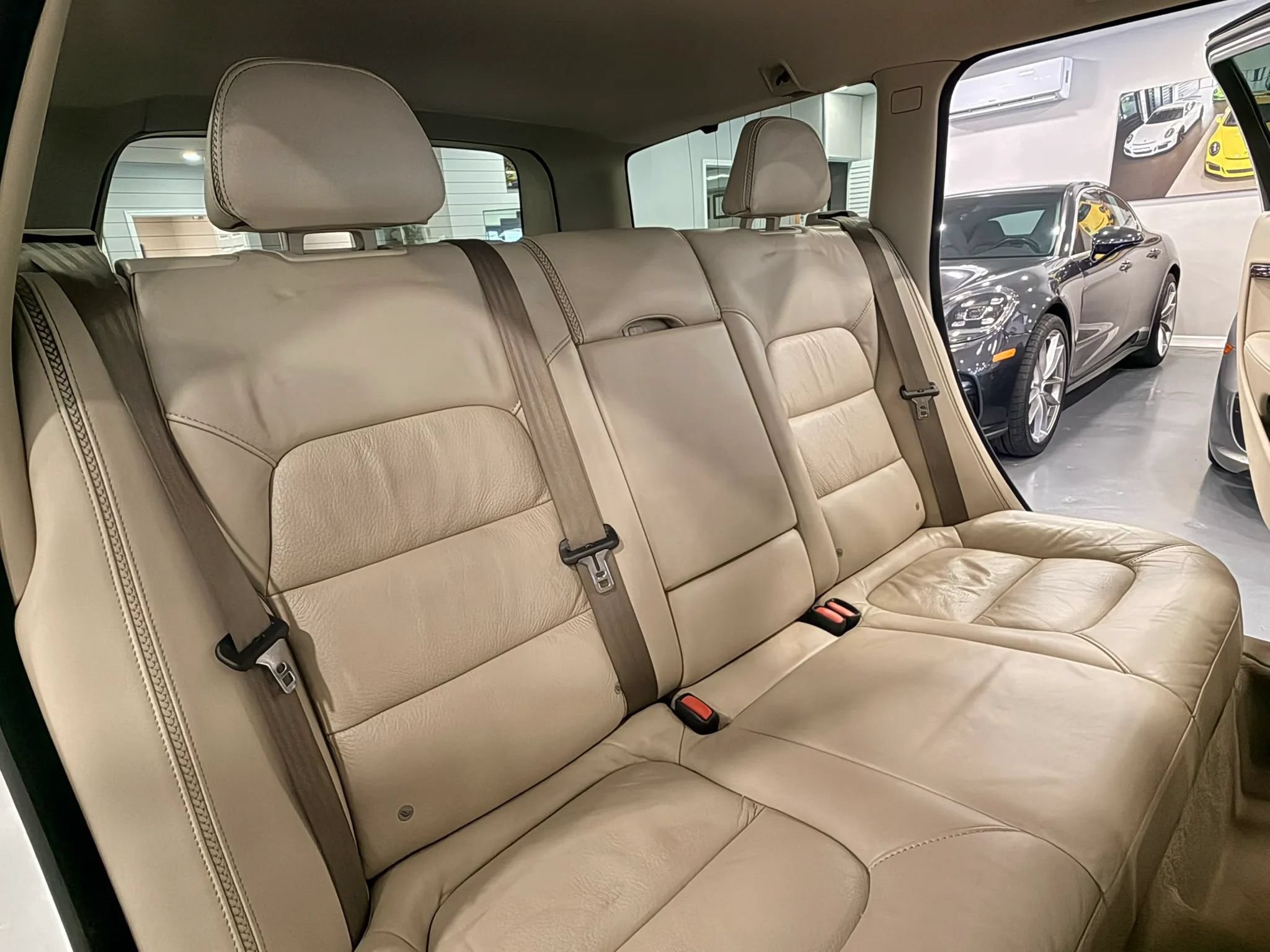 Used 2012 Volvo XC70 3.2 FWD image 16