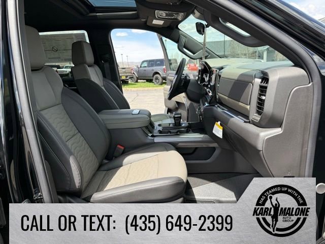 New 2026 Chevrolet Silverado 1500 ZR2 w/ Dark Appearance Package AWD/4WD image 43